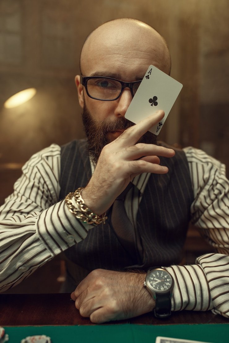 Meja baccarat tanpa komisi dengan dealer profesional di lambo77